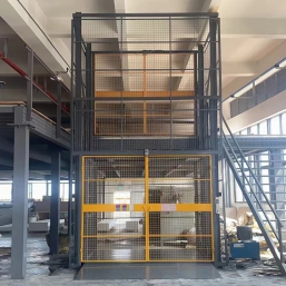 液壓(yā)升降(jiàng)貨梯